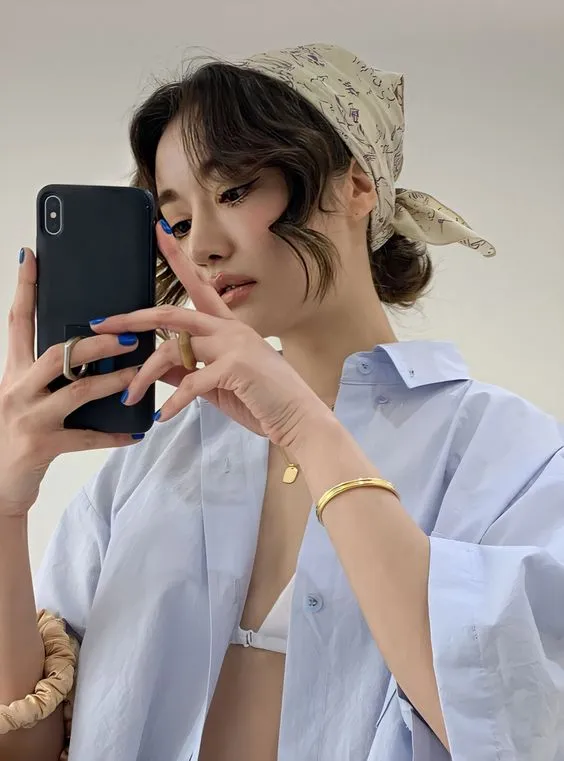 2024's Guide to Aesthetic Headscarf Hairstyles 