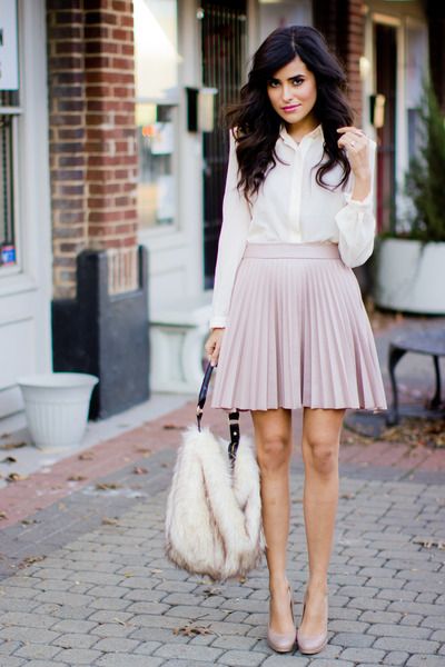 Work outfit with pleated skirt