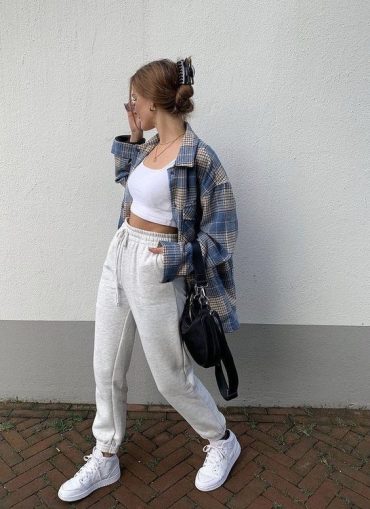 Go Back In Trend - How To Style Jogger Pants For Women In 2023 ...