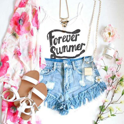 Summer And You: Casual Beach Outfit!