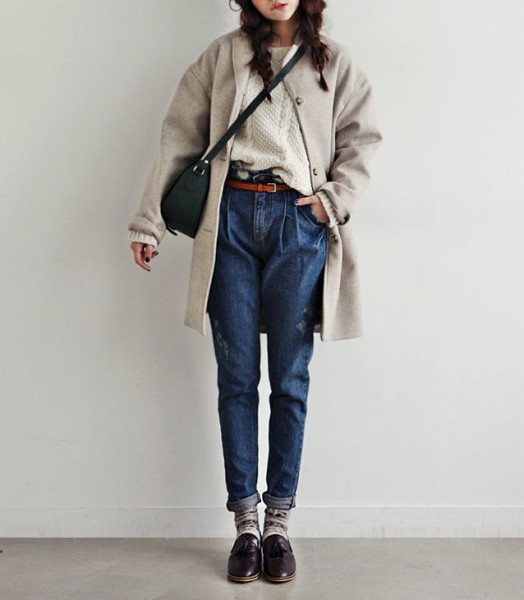 How to Wear Outfit with Socks For This Fall