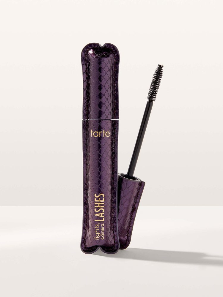 The 10 Best Mascaras of 2023 For Long Lasting and Voluminous Lashes 
