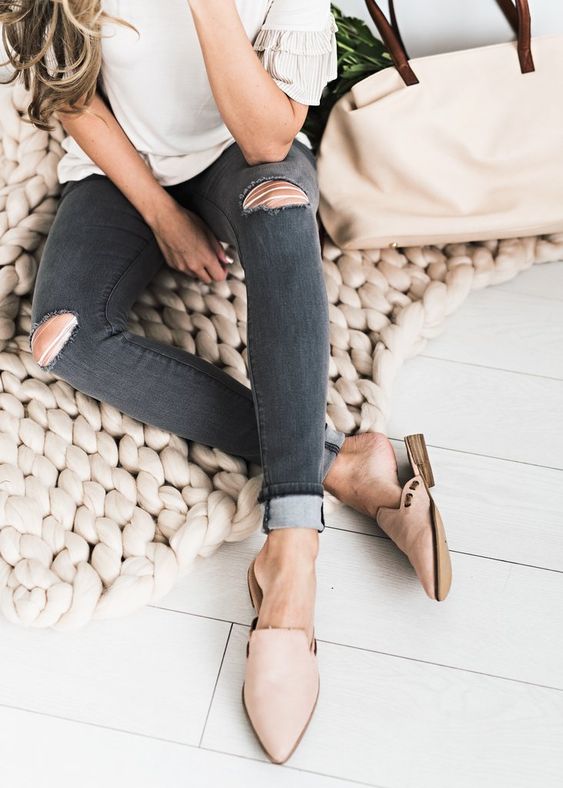 Flat Mules Outfit Ideas That Will Improve Your Style