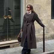 Effortlessly Elegant: Parisian Winter Style Guide 2024