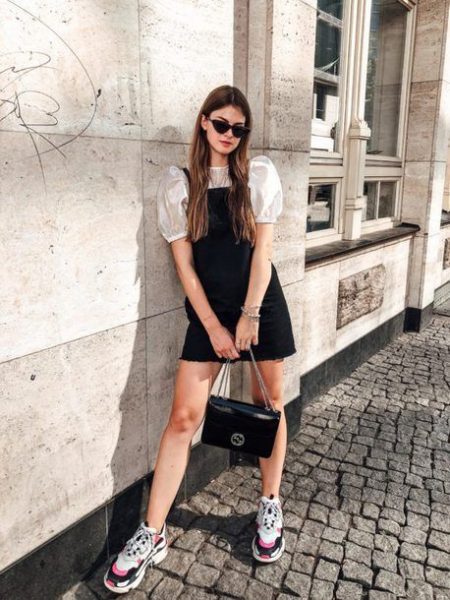 Sneakers Outfit Trend That Everyone is Gonna See This Year – Ferbena.com