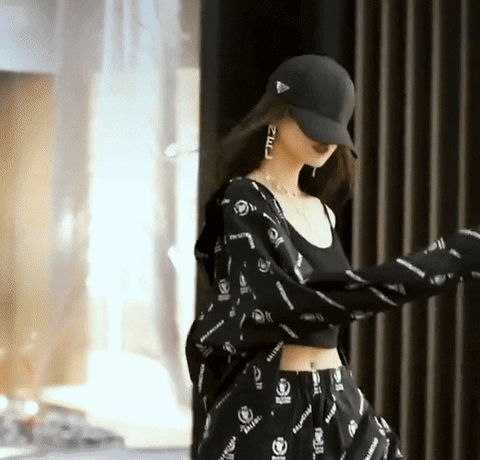 Best Looks From Chinese Street Fashion Style That Went Viral on Tiktok