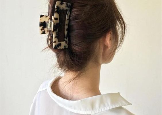 Trend Claw Clips- This Year's Most Wanted Hair Accessory Item