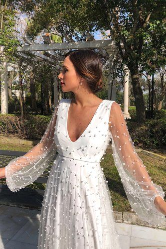 Editor Picks: Best Fall Wedding Dresses To Shop Right Now