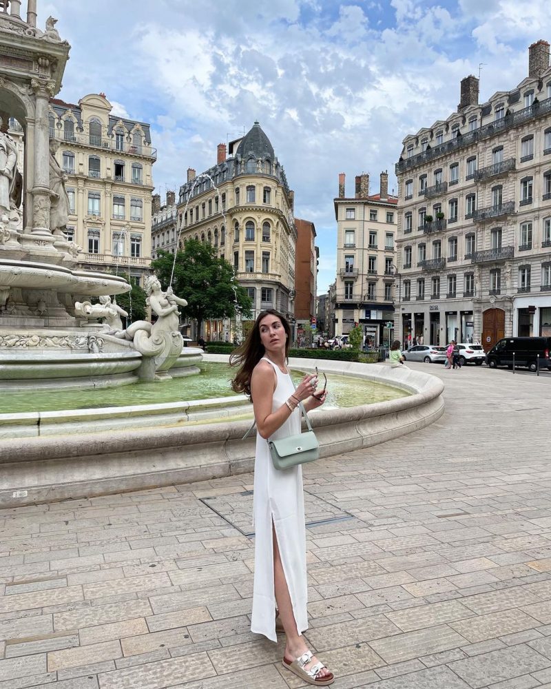 The Ultimate 2022 Summer Guide To Dressed Up Inspired By Parisian Looks