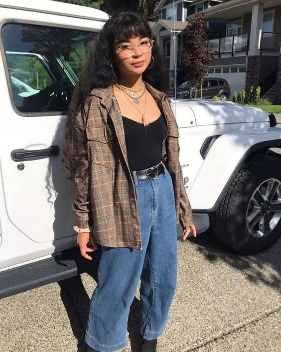Thrifting Tips And Tricks To Get The Most Stylish 90’s Look