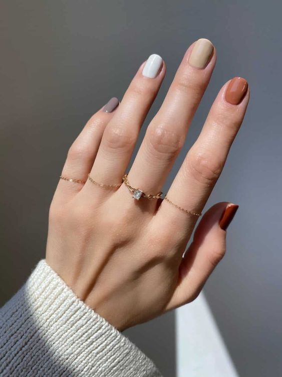 How To Combine Neutral Nail Designs With Jewelry This Fall