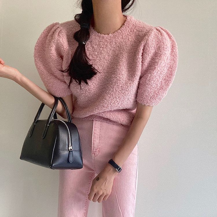 Trendy Pink Outfit Ideas That Are Perfect For Fall Date