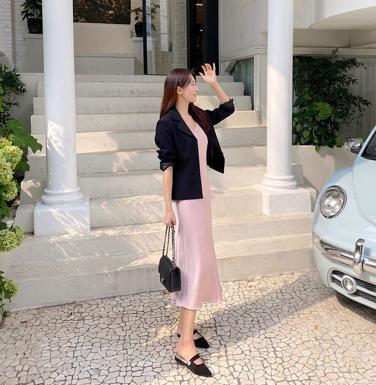 Trendy Pink Outfit Ideas That Are Perfect For Fall Date