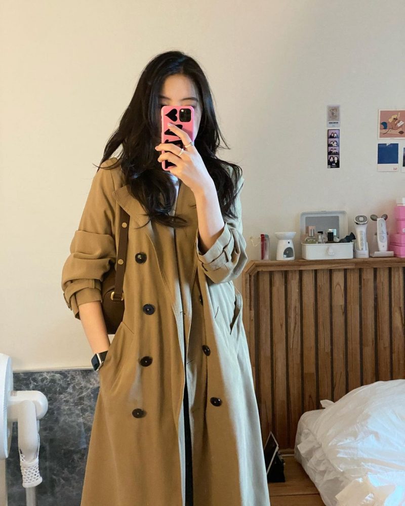 5 Basic Outfit Essentials To Get Most Aesthetic Korean Autumn Looks