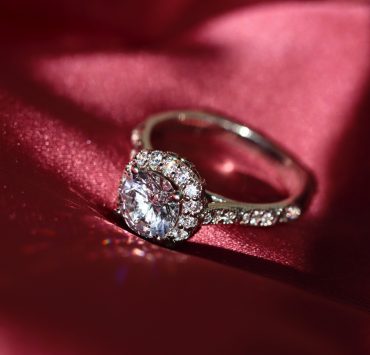 All About Diamond Cut & Clarity & Which One To Prioritise
