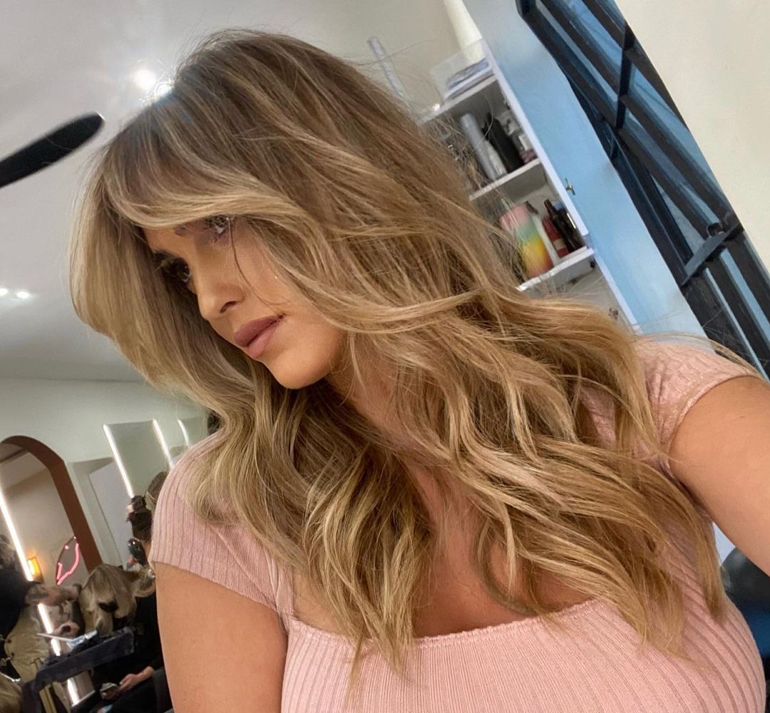 “Tiramisu” Blonde Hair Is Gonna Be Huge Trend On 2023, Let’s Find Out Why Is It Popular Now