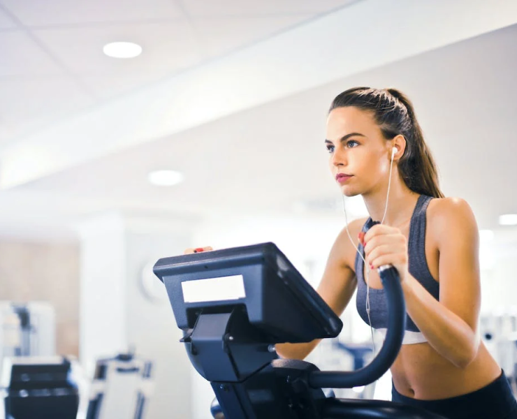 An Elliptical Machine Is a Great Option for Beginners for These Reasons