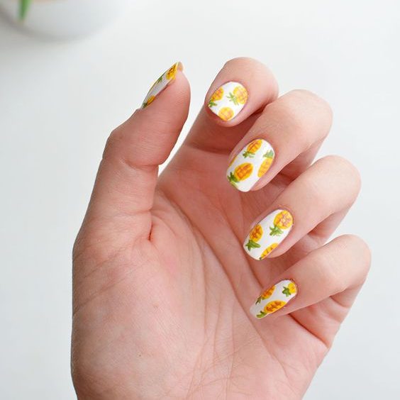 Cute Fruit Nail Art Ideas That Everyone Obsessed For Spring/Summer 2023