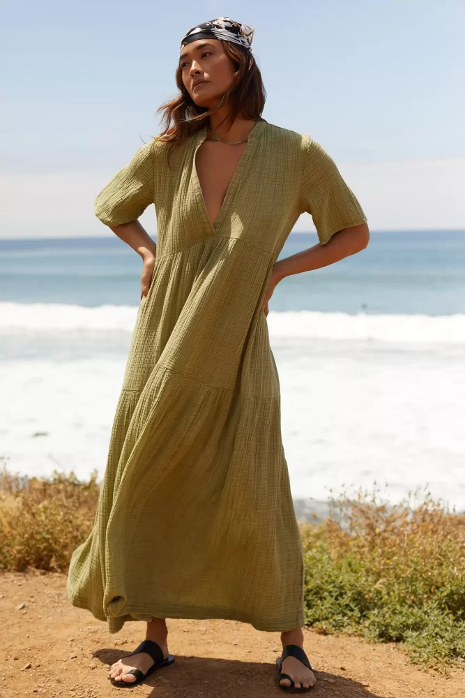 How to Style "Coastal Grandmother" Tiktok Fashion Trend 2023

