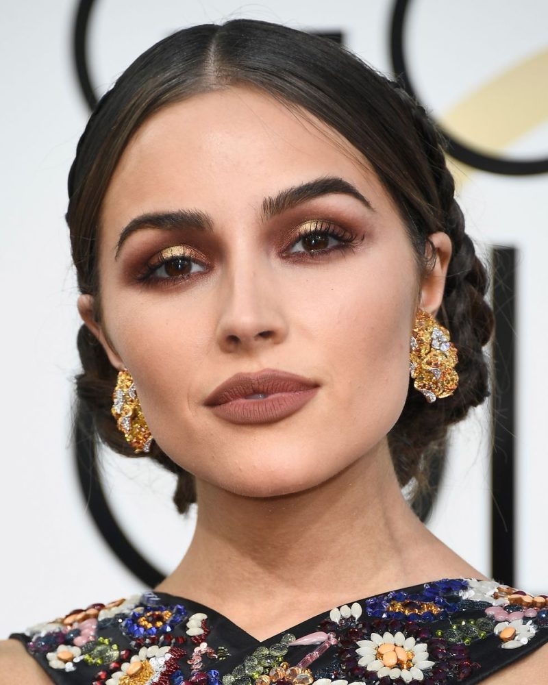 Beauty Trend 2023: The Brown Lipstick is Making Huge Comeback