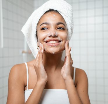 Double Cleansing: The Ultimate Guide to Effective Face Washing
