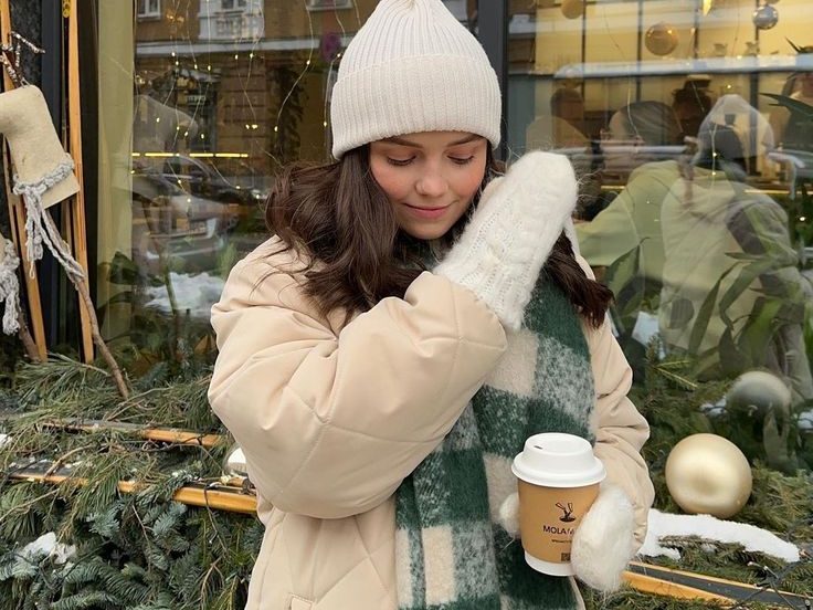 6 Trending Hair Accessories to Keep You Warm This Winter