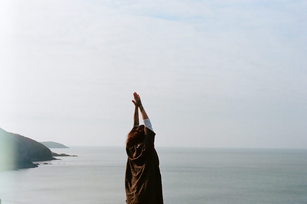 Mindful Living: Cultivating Inner Peace and Well-being in the Modern World