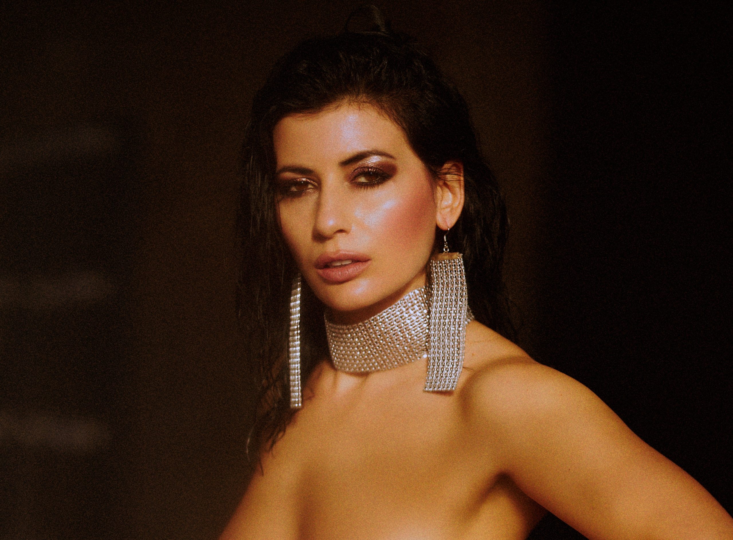 Accessorize Your Way To A Fun And Fashionable Night Out!