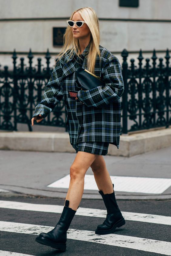 How To Elevate Fall Basics Look With Plaid Shirts