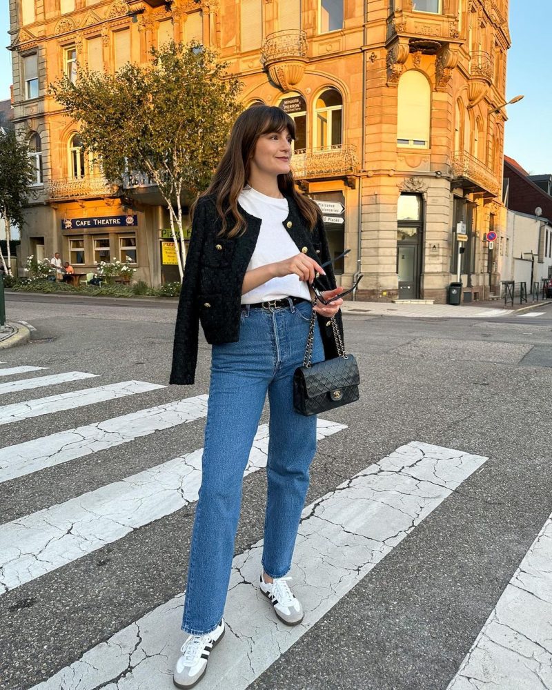 Goodbye Skinny Pants - Here’s How To Style Straight Jeans For Fall Outfit