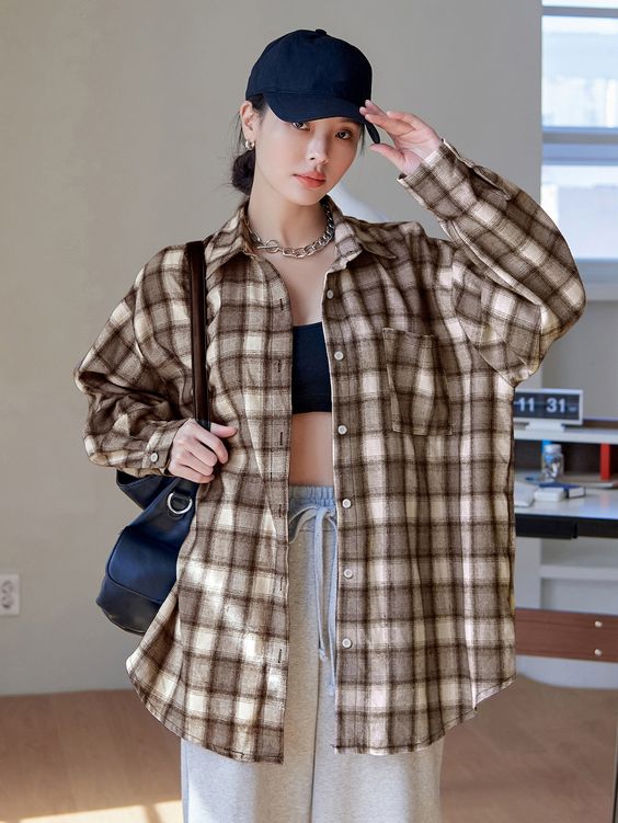 How To Elevate Fall Basics Look With Plaid Shirts