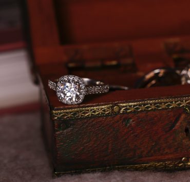 Here's A Little Secret - Man-Made Diamonds Are Even Better Than Mined Diamonds!