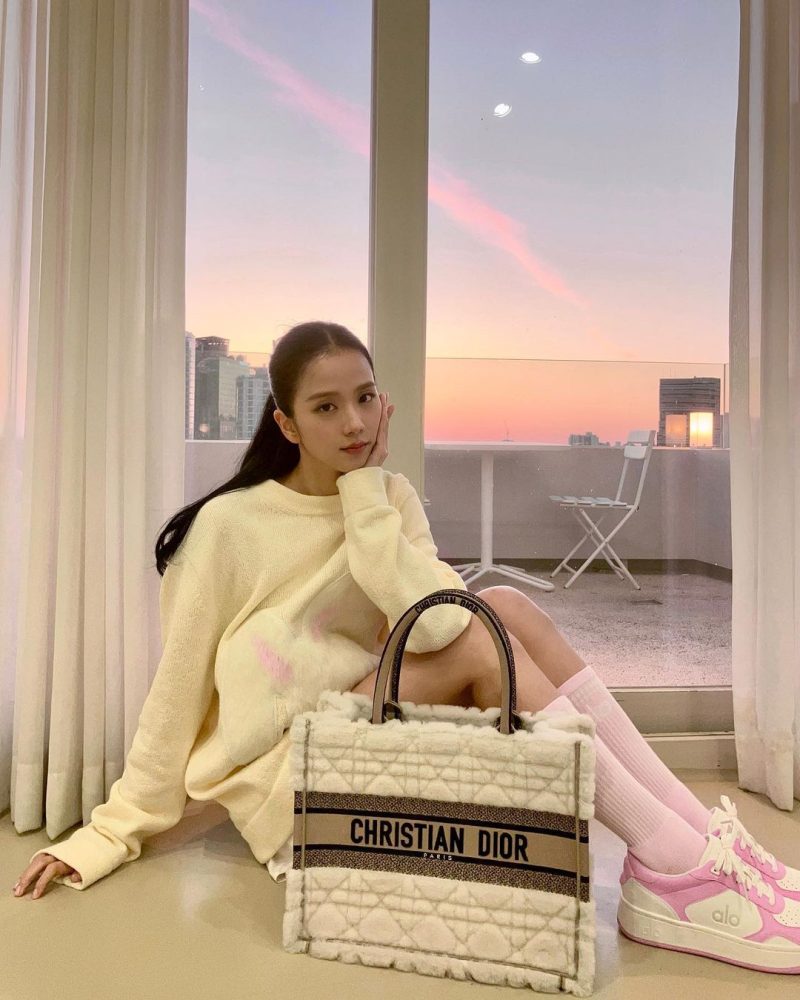 10 Luxurious Leather Tote Bags and the Celebrities Who Love Them