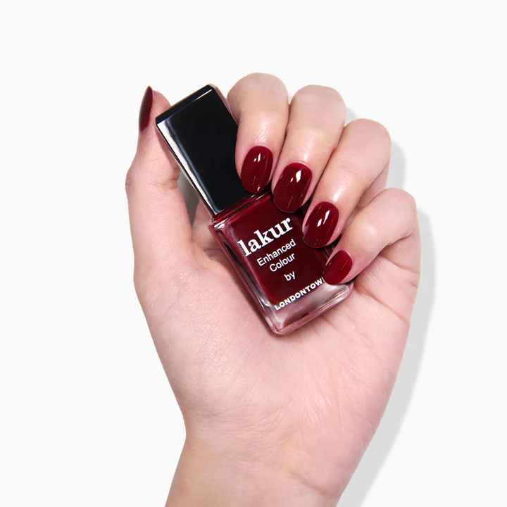 LONDONTOWN Lakur Nail Color in Lady Luck