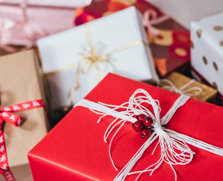 Holiday Shopping Made Easy: Tips for Stress-Free Christmas Gift Buying