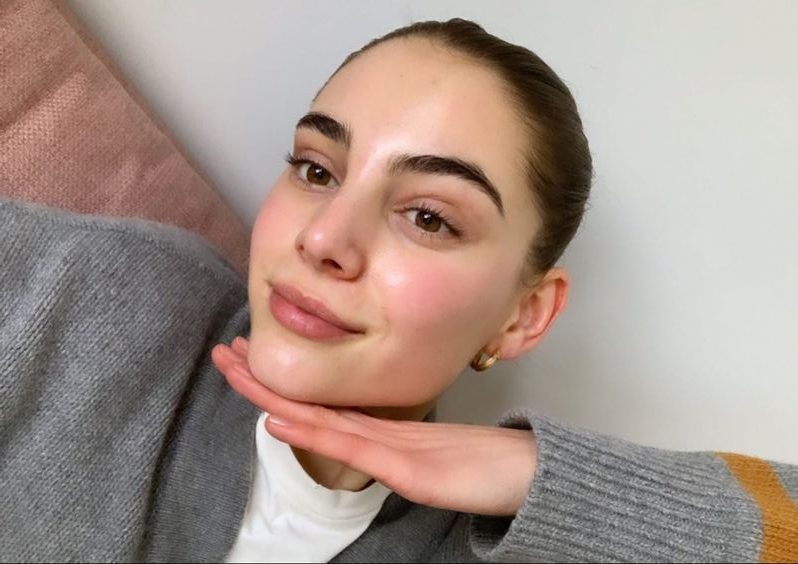 Flawless Finish Tips: Say Goodbye to Cakey Looking Makeup Forever!