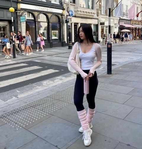 How To Style Balletcore Outfit For Spring Fashion 2024