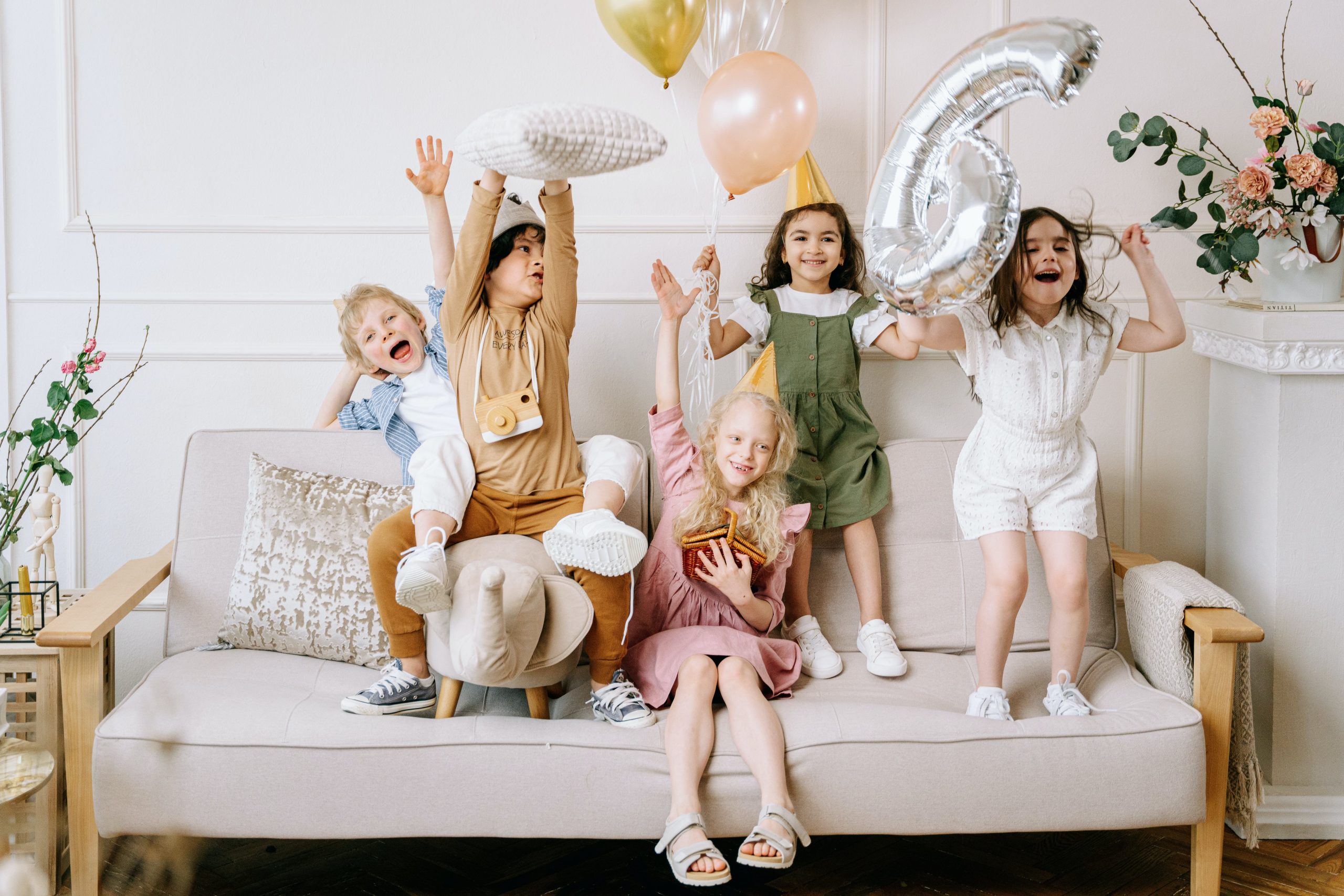Exploring Modern Themes for a Chic Children's Party Experience
