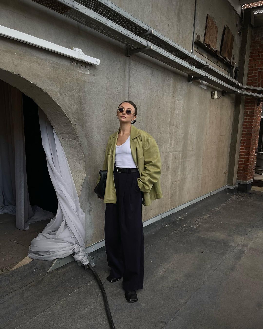 What To Wear With Olive Green For Spring Wardrobe 2024