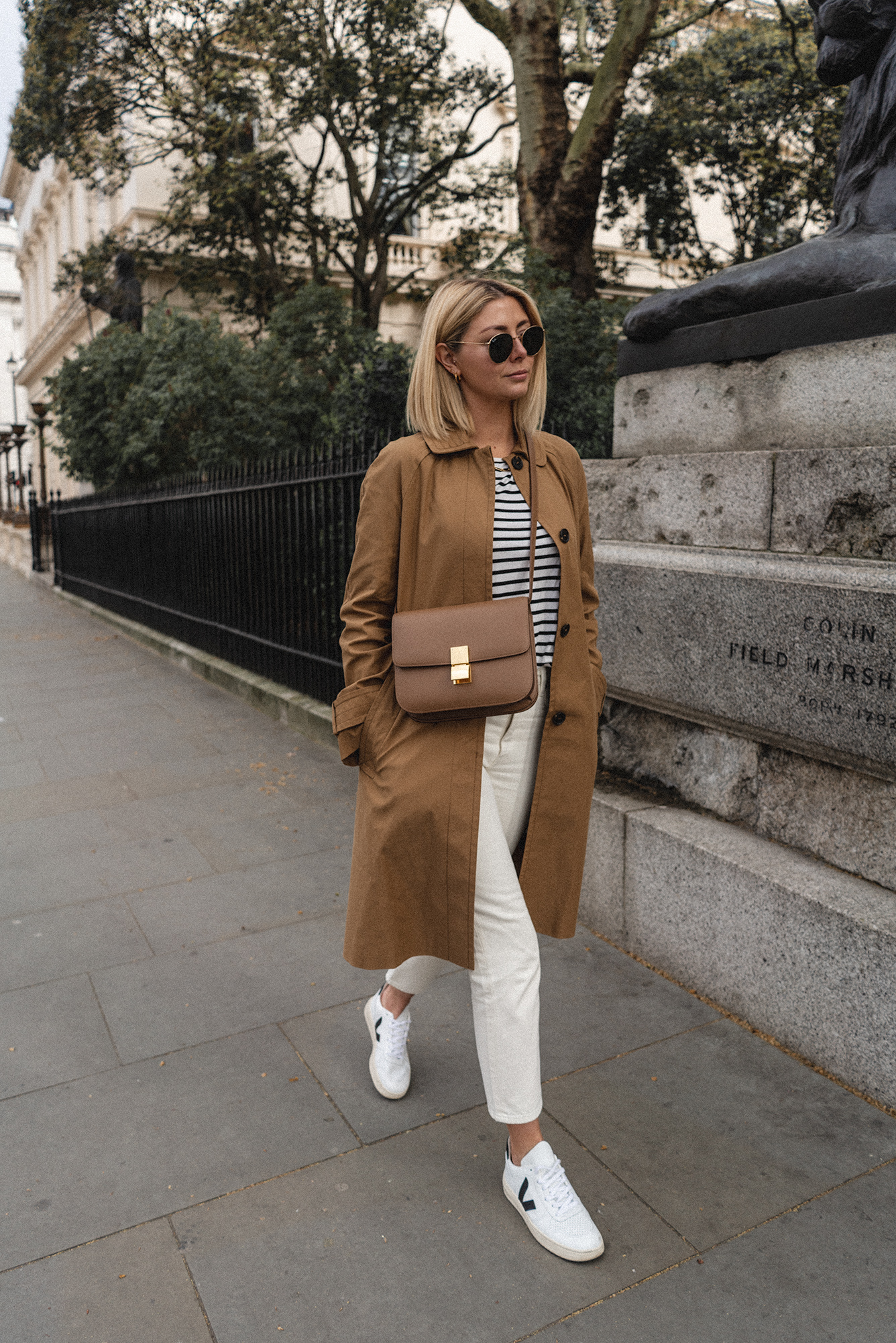 Sneaker Trend 2024: How to Style Veja Sneakers With Any Outfit ...