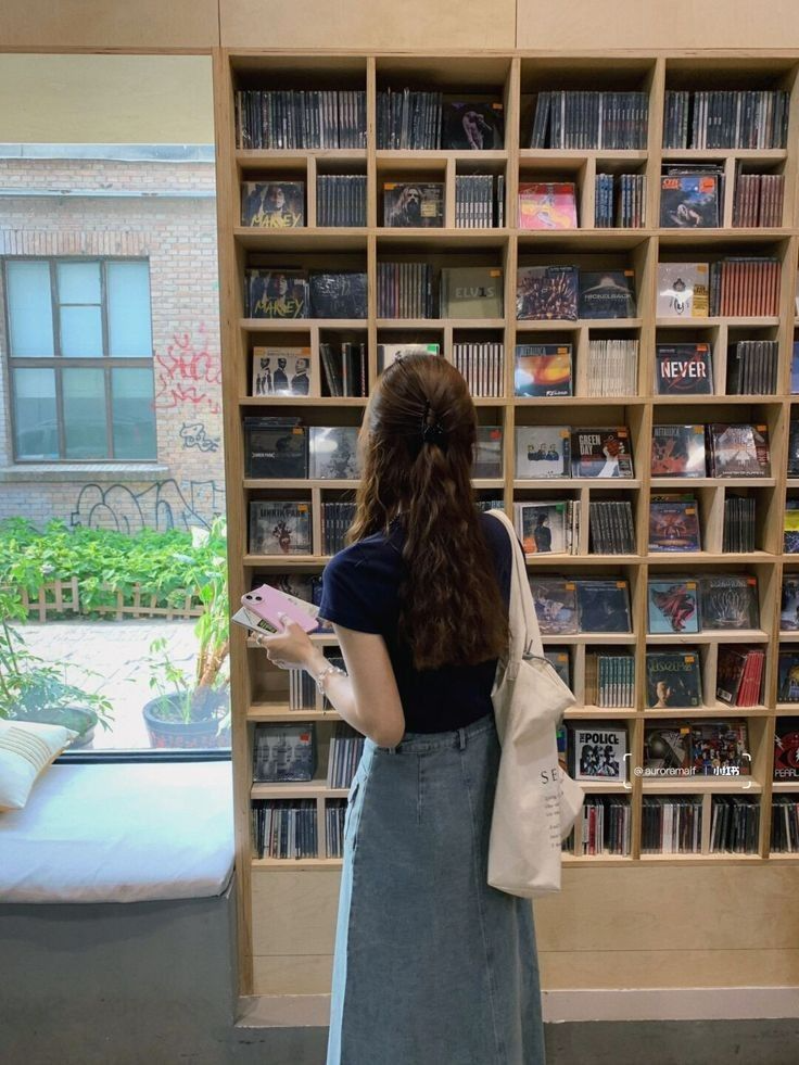 What to Wear on Library Date – My Easy And Chic Go-To Outfit!