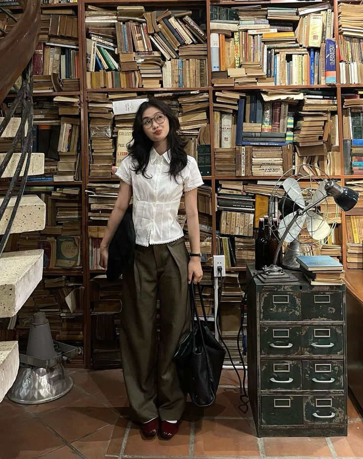 4 Y2K College Outfits That Are Totally Chic Looks for 2025