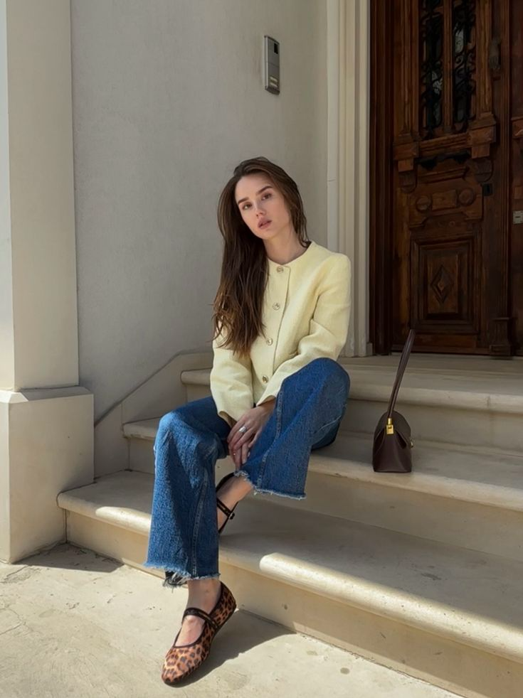 Strapped Ballet Flats Taking Over in 2025 – Here’s How To Style Them!
