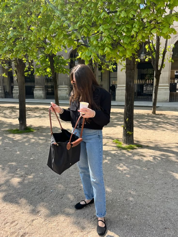 Strapped Ballet Flats Taking Over in 2025 – Here’s How To Style Them!

