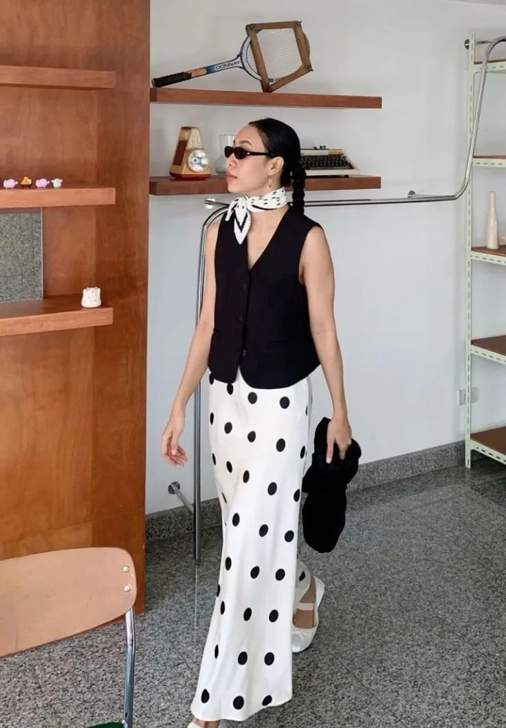 Polka Dots Fall 2025: How Fashion Girls Style This Trend