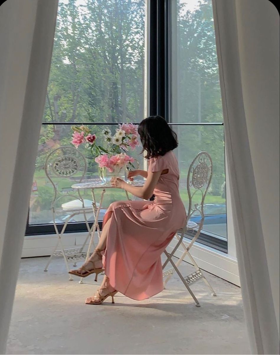 The 5 'Princess Vibe' Perfumes That Went Viral on TikTok (And Why I'm Obsessed!)