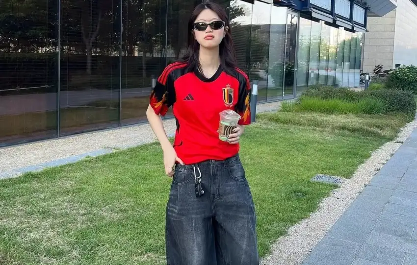 The Easiest Way I Layer a Retro Jersey This Summer